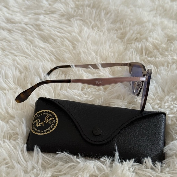 Ray-Ban Blue Sunglasses - Picture 4 of 4